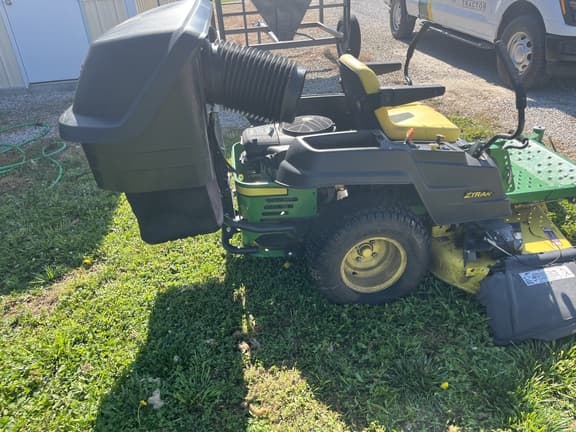 Image of John Deere Z525E equipment image 4