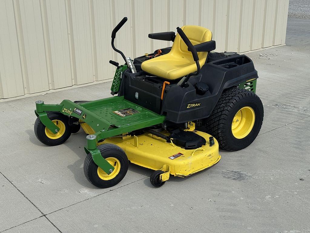 Image of John Deere Z525E Primary image