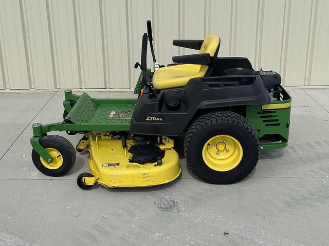 Image of John Deere Z525E equipment image 1