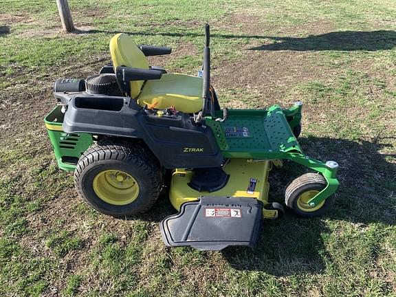 Image of John Deere Z535M equipment image 1