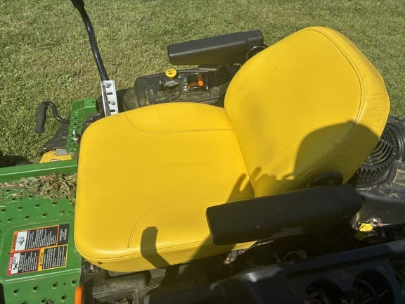 Image of John Deere Z535M equipment image 4