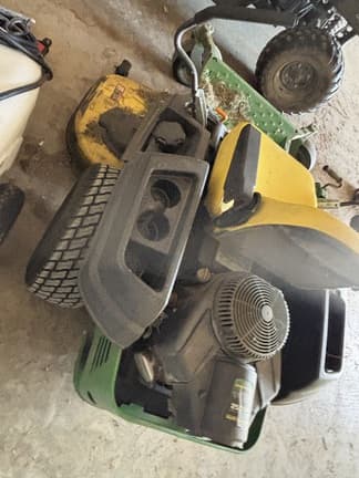 Image of John Deere Z535M equipment image 2