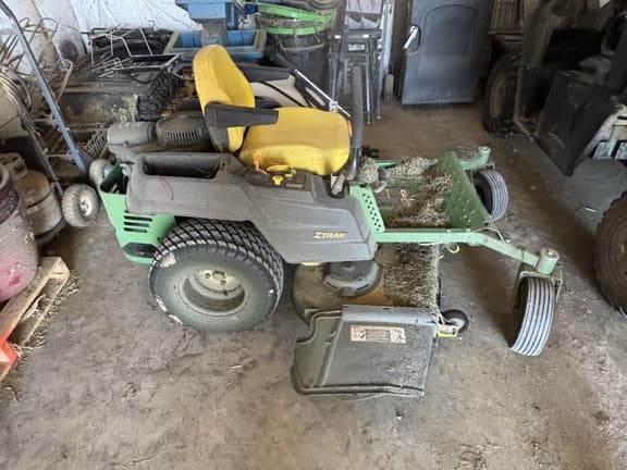 Image of John Deere Z535M equipment image 1