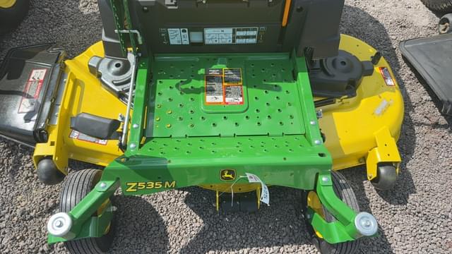 Image of John Deere Z535M equipment image 4