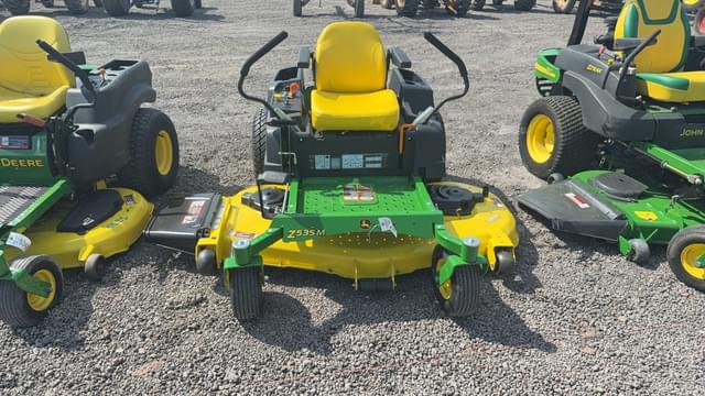 Image of John Deere Z535M equipment image 1