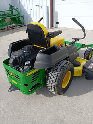 Image of John Deere Z540M equipment image 3