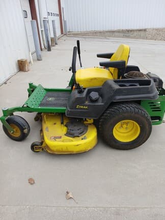 Image of John Deere Z540M equipment image 3