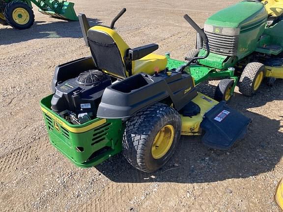 Image of John Deere Z540M equipment image 2