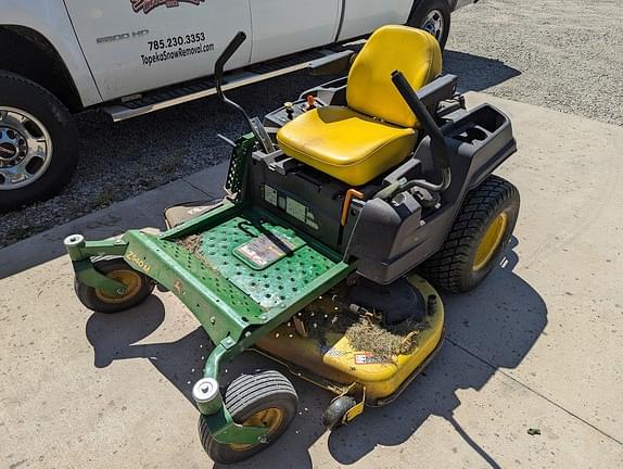 Image of John Deere Z540M equipment image 1