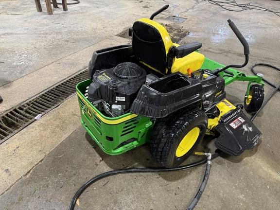 Image of John Deere Z540M equipment image 3