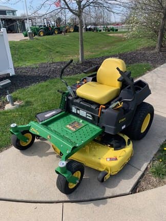 Image of John Deere Z540M equipment image 1