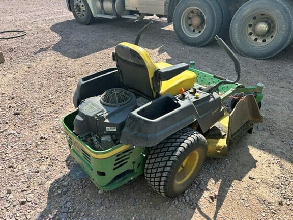 Image of John Deere Z540M equipment image 4