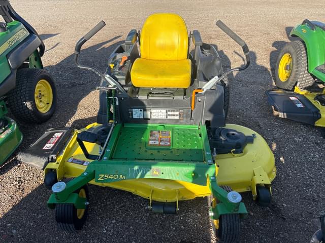Image of John Deere Z540M equipment image 2