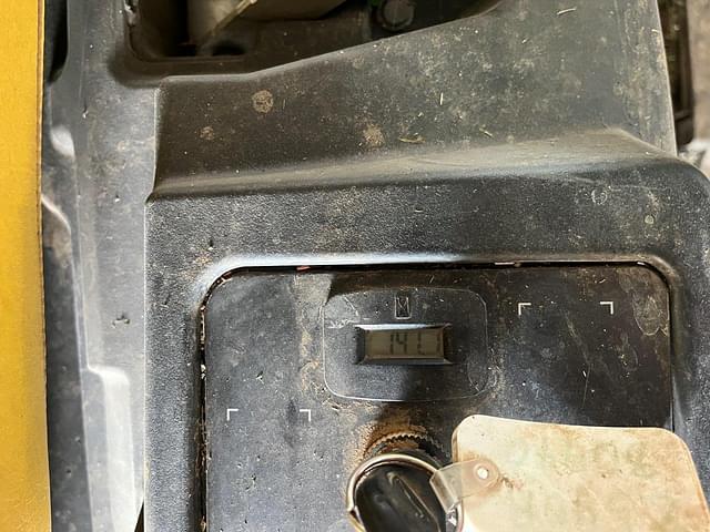 Image of John Deere Z540R equipment image 4