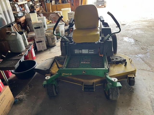 Image of John Deere Z540R equipment image 2