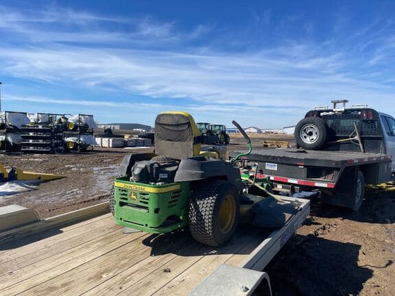 Image of John Deere Z540R equipment image 2