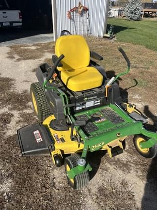 Image of John Deere Z540R equipment image 2