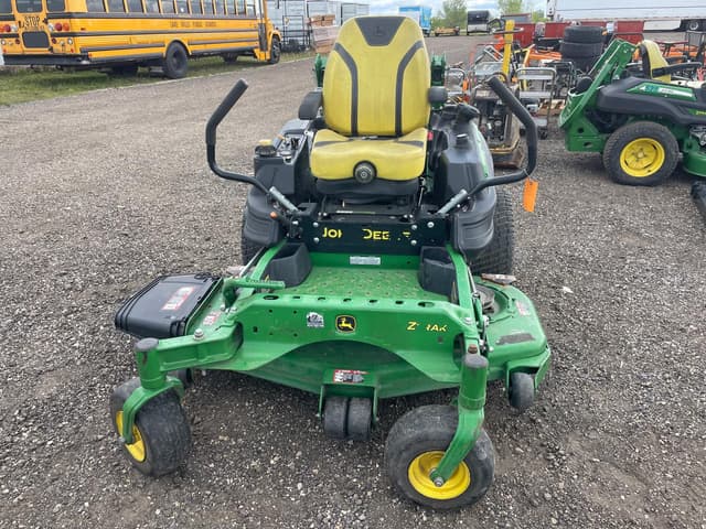 Image of John Deere Z915E equipment image 1