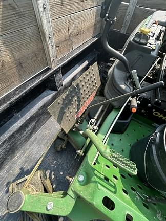 Image of John Deere Z915E equipment image 2