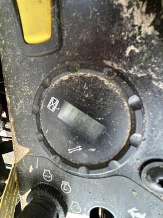 Image of John Deere Z915E equipment image 4