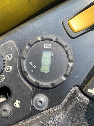 Image of John Deere Z915E equipment image 4