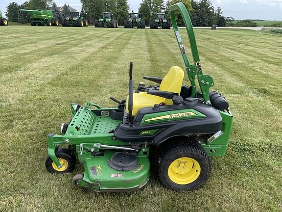 Image of John Deere Z915E equipment image 1