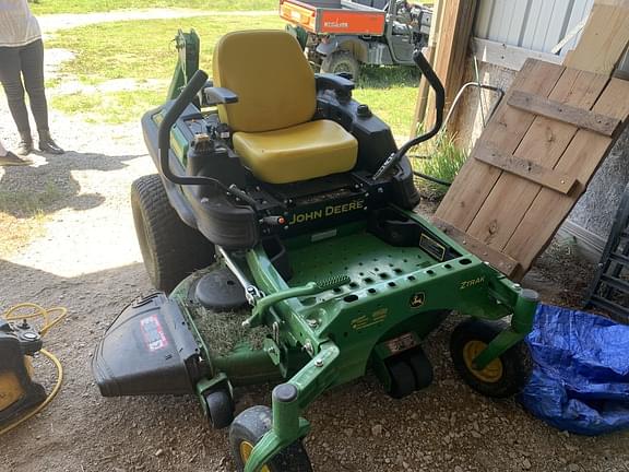 Image of John Deere Z915E equipment image 1