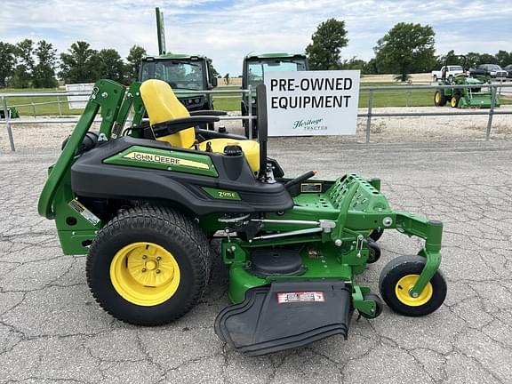 Image of John Deere Z915E equipment image 1