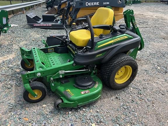 Image of John Deere Z915E equipment image 1