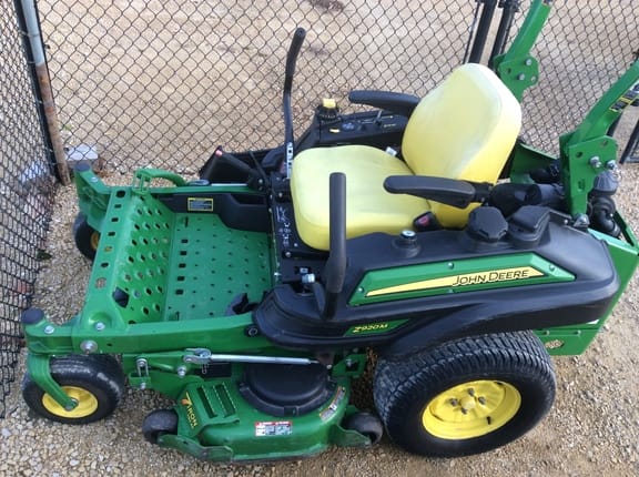 Main image John Deere Z920M