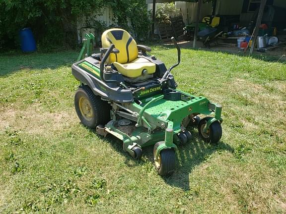 Image of John Deere Z920M equipment image 1