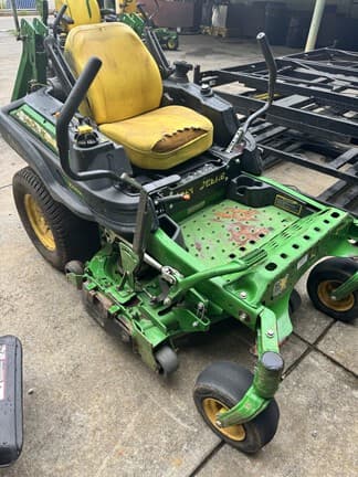 Image of John Deere Z920M equipment image 4