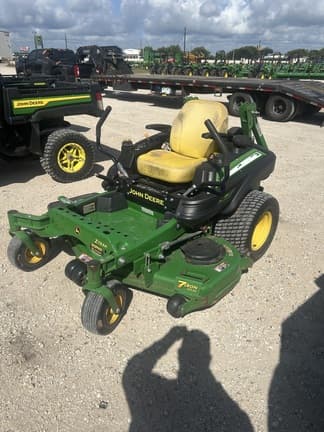 Image of John Deere Z920M equipment image 1
