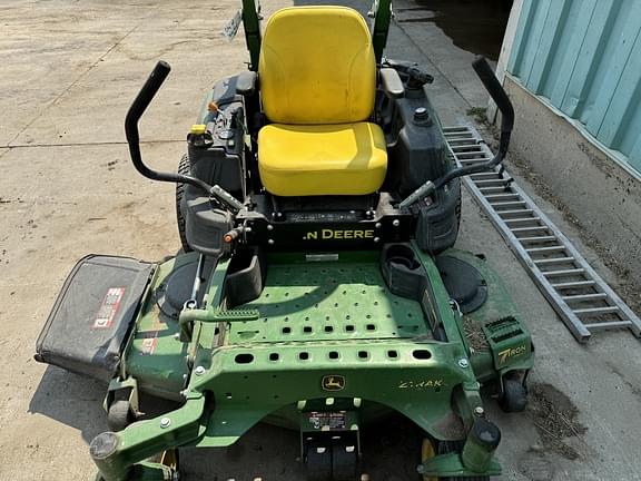 Image of John Deere Z930M equipment image 1