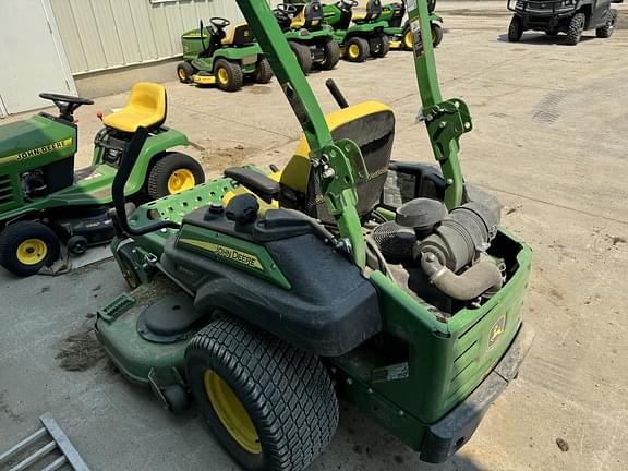 Image of John Deere Z930M equipment image 3