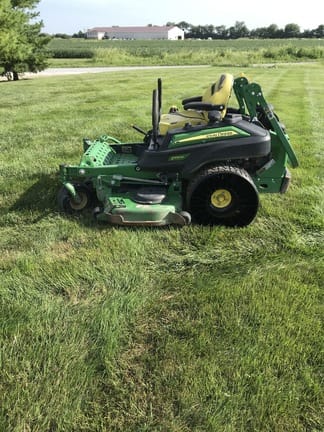 Main image John Deere Z930M