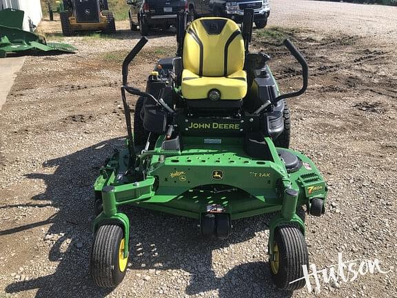 Image of John Deere Z930M equipment image 1