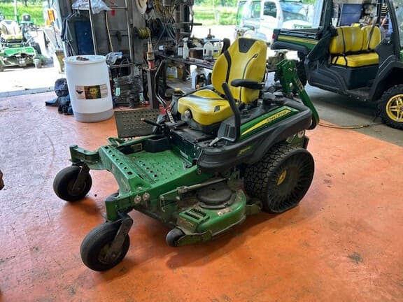 Image of John Deere Z930M equipment image 1