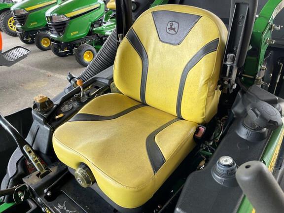 Image of John Deere Z930M equipment image 4