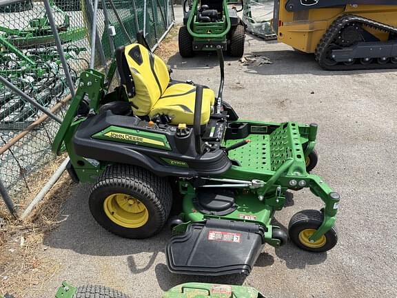 Image of John Deere Z930M equipment image 3