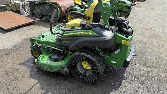 Image of John Deere Z930M equipment image 1
