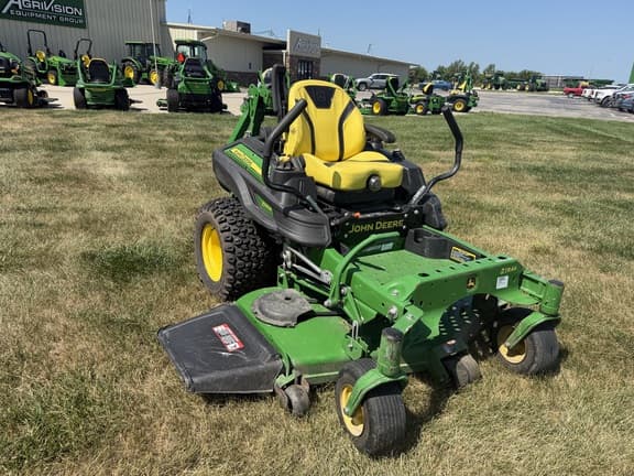 Image of John Deere Z930M equipment image 1