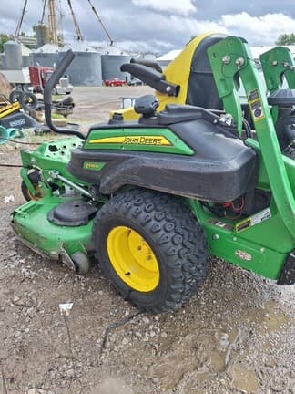Image of John Deere Z930M equipment image 2