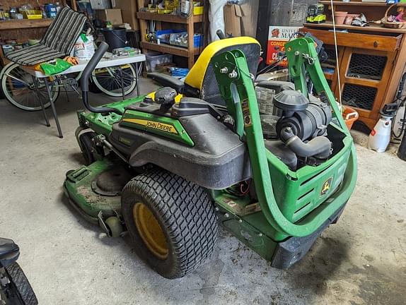 Image of John Deere Z930M equipment image 2