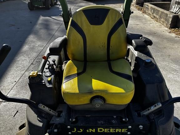 Image of John Deere Z930M equipment image 3