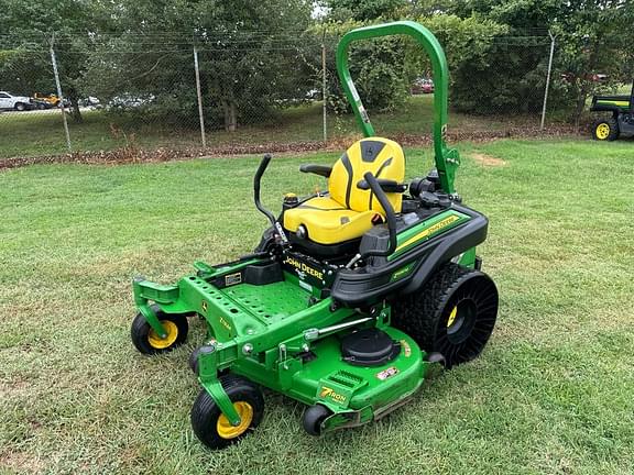 Image of John Deere Z930M equipment image 1