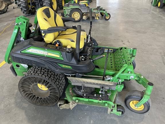 Image of John Deere Z930M equipment image 2