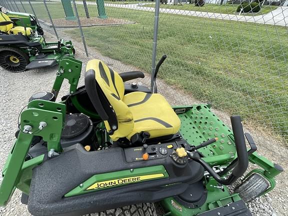 Image of John Deere Z930M equipment image 4