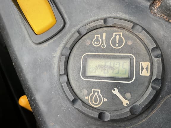 Image of John Deere Z930M equipment image 1