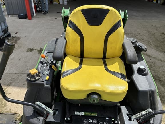 Image of John Deere Z930R equipment image 1